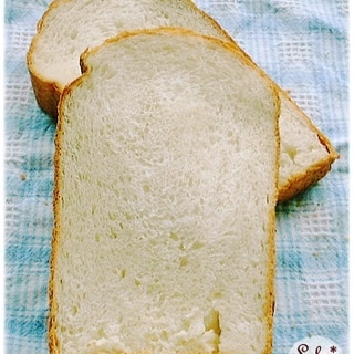 中力粉ブレンドの食パン